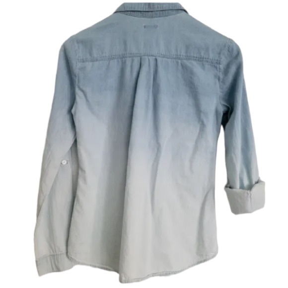 Charlotte Russe Chambray Blouse light Blue Button up size XS - Picture 10 of 10